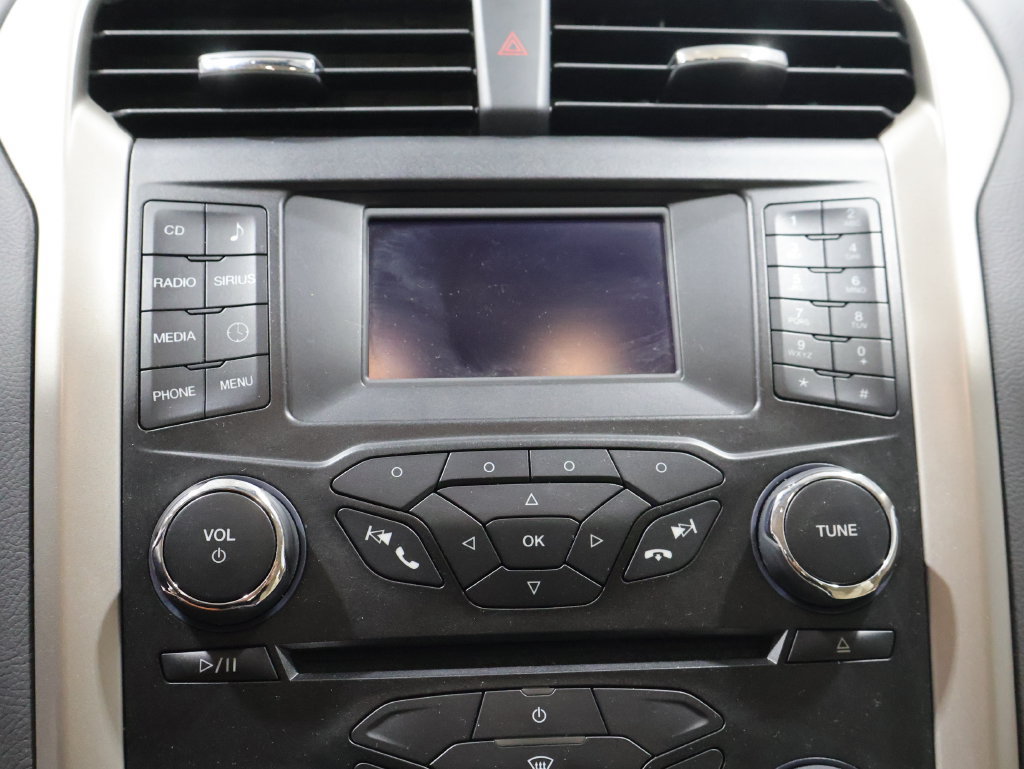 Used 2014 Ford Fusion SE w/ Equipment Group 202A FWD image 24