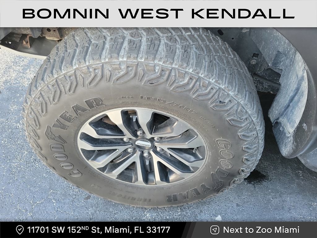 Used 2019 Ford F150 Raptor w/ Equipment Group 801A Mid image 8