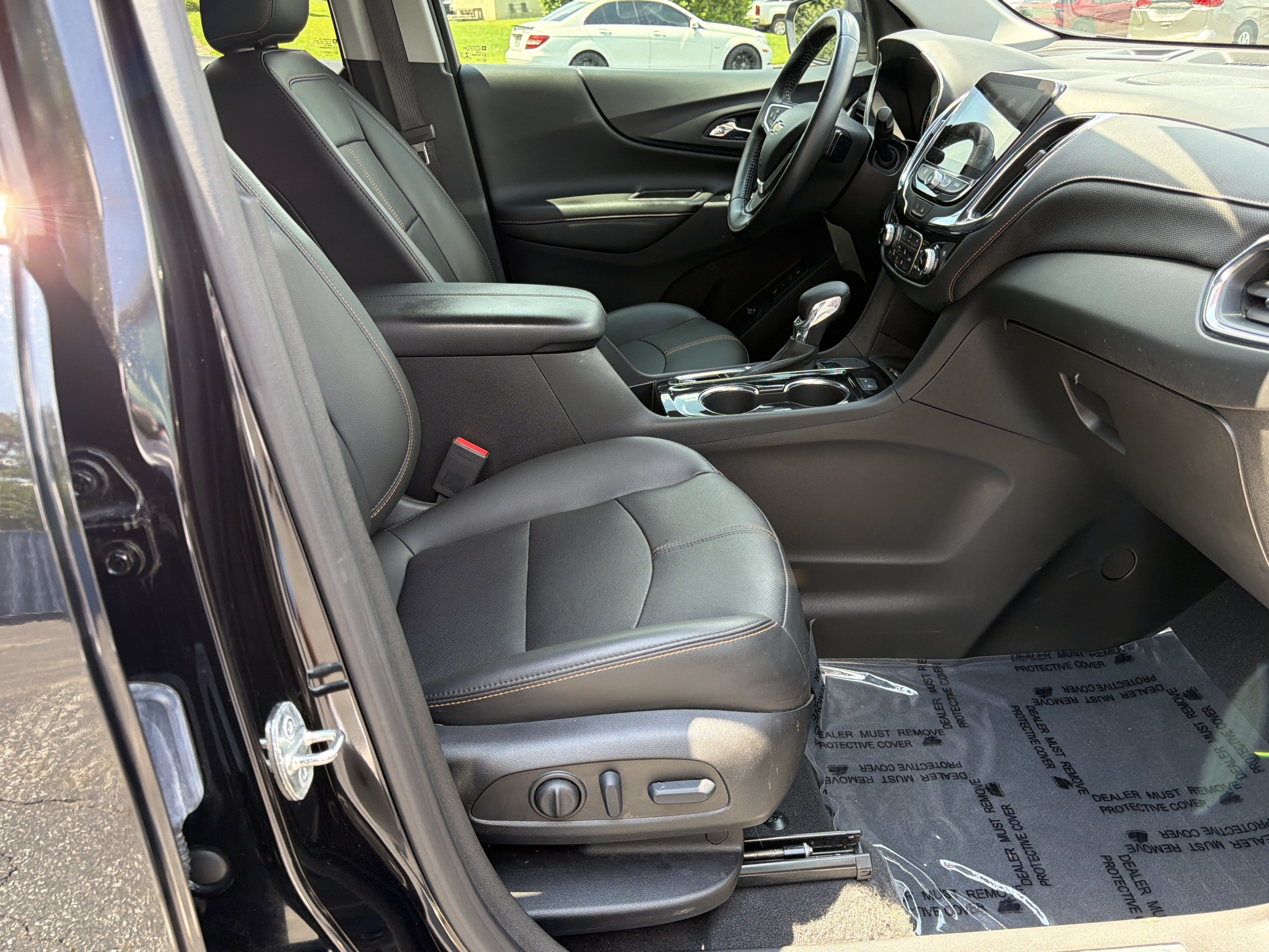 Used 2022 Chevrolet Equinox Premier FWD image 13