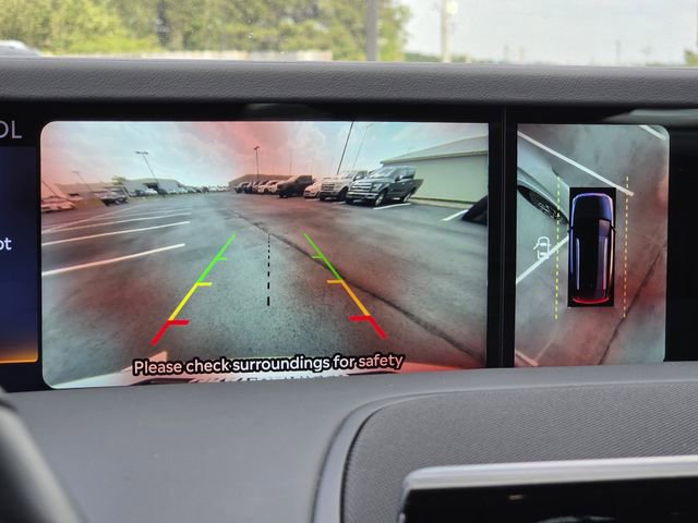 Used 2024 Lincoln Nautilus Reserve image 11