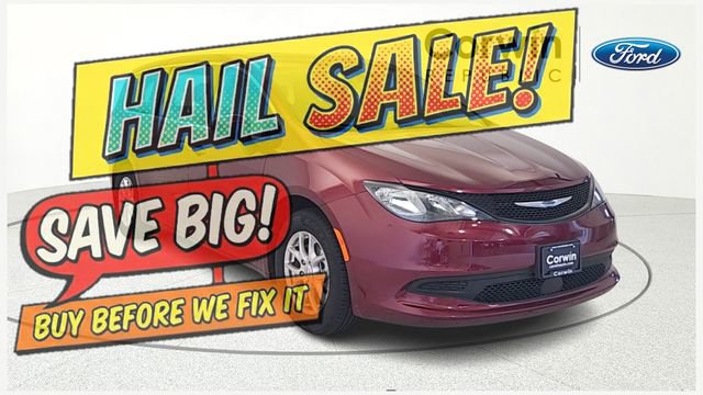 Used 2023 Chrysler Voyager LX FWD image 1