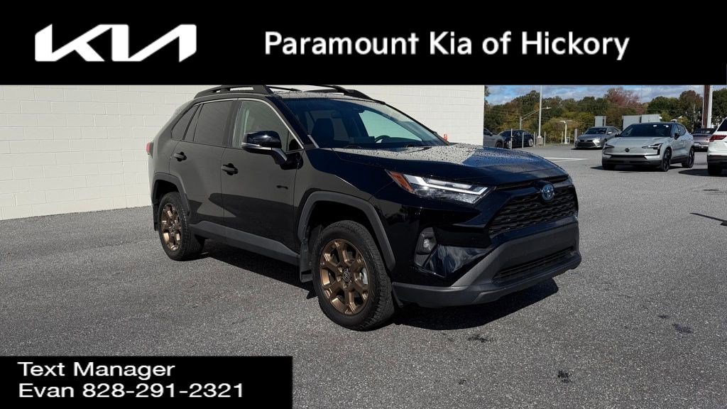 Used 2023 Toyota RAV4 AWD Hybrid image 23
