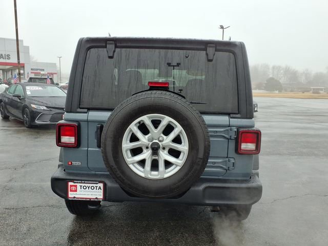Used 2024 Jeep Wrangler Sport S image 3
