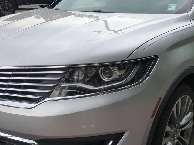 Used 2016 Lincoln MKX Reserve FWD image 9