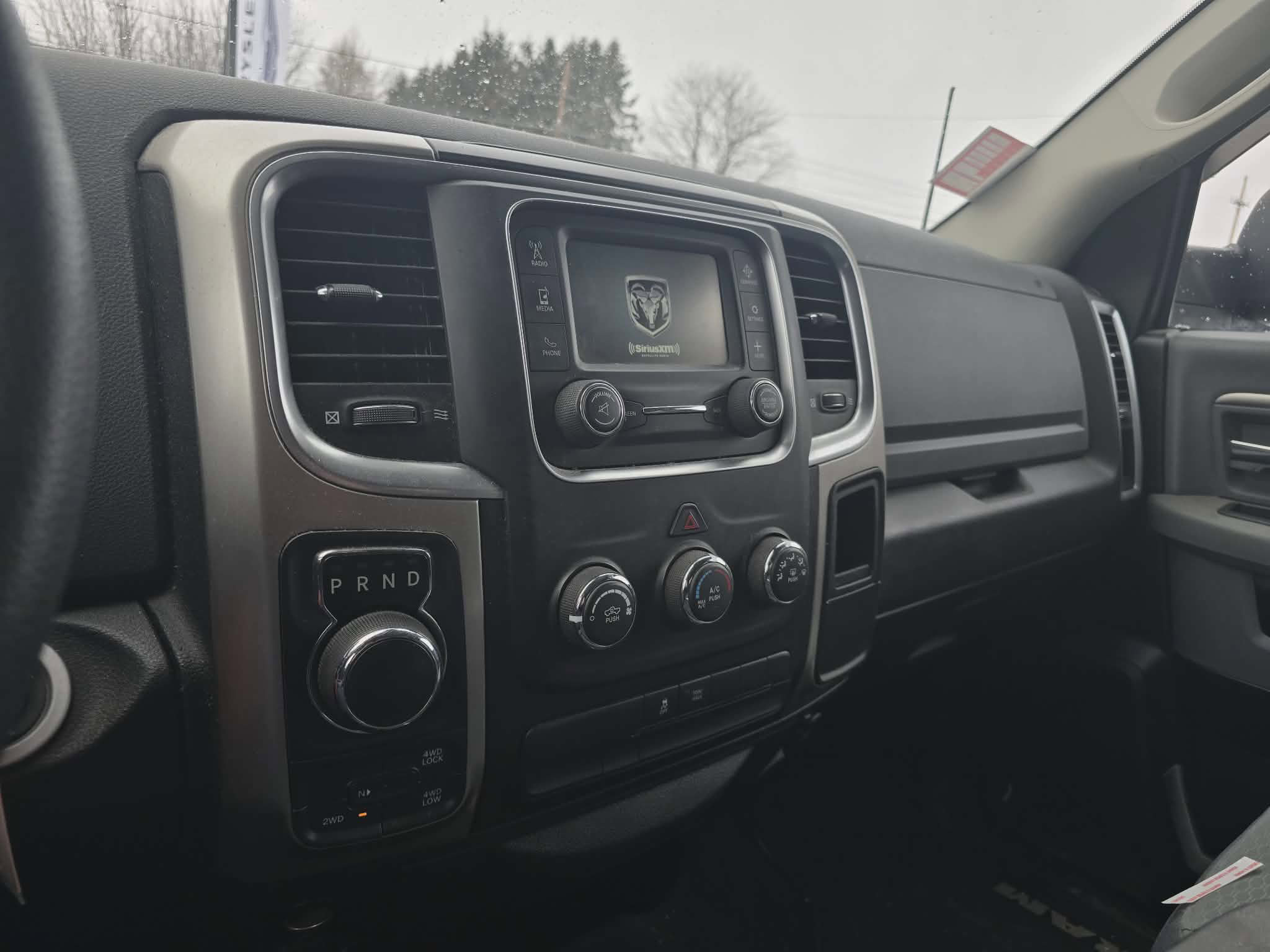 Used 2019 RAM 1500 Classic SLT image 15