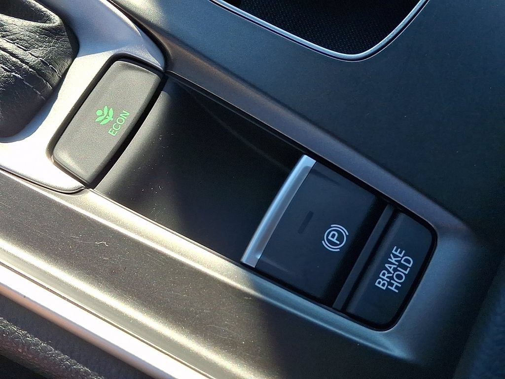 Used 2018 Honda Accord EX image 25