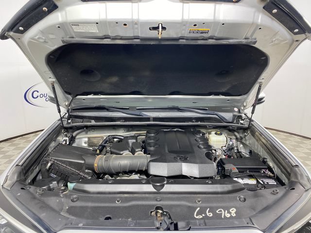 Certified 2018 Toyota 4Runner SR5 Premium AWD/4WD image 22