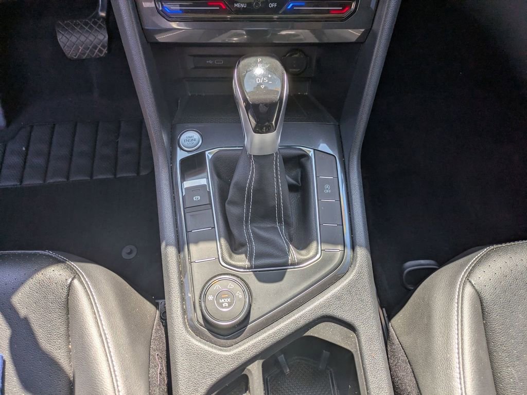Used 2022 Volkswagen Tiguan SE AWD/4WD image 18