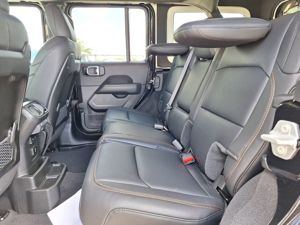 New 2025 Jeep Wrangler Sahara image 10