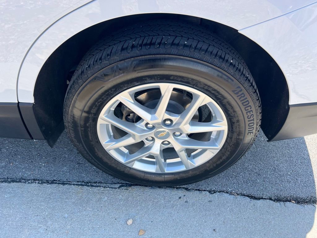 Used 2024 Chevrolet Equinox LT AWD/4WD image 14
