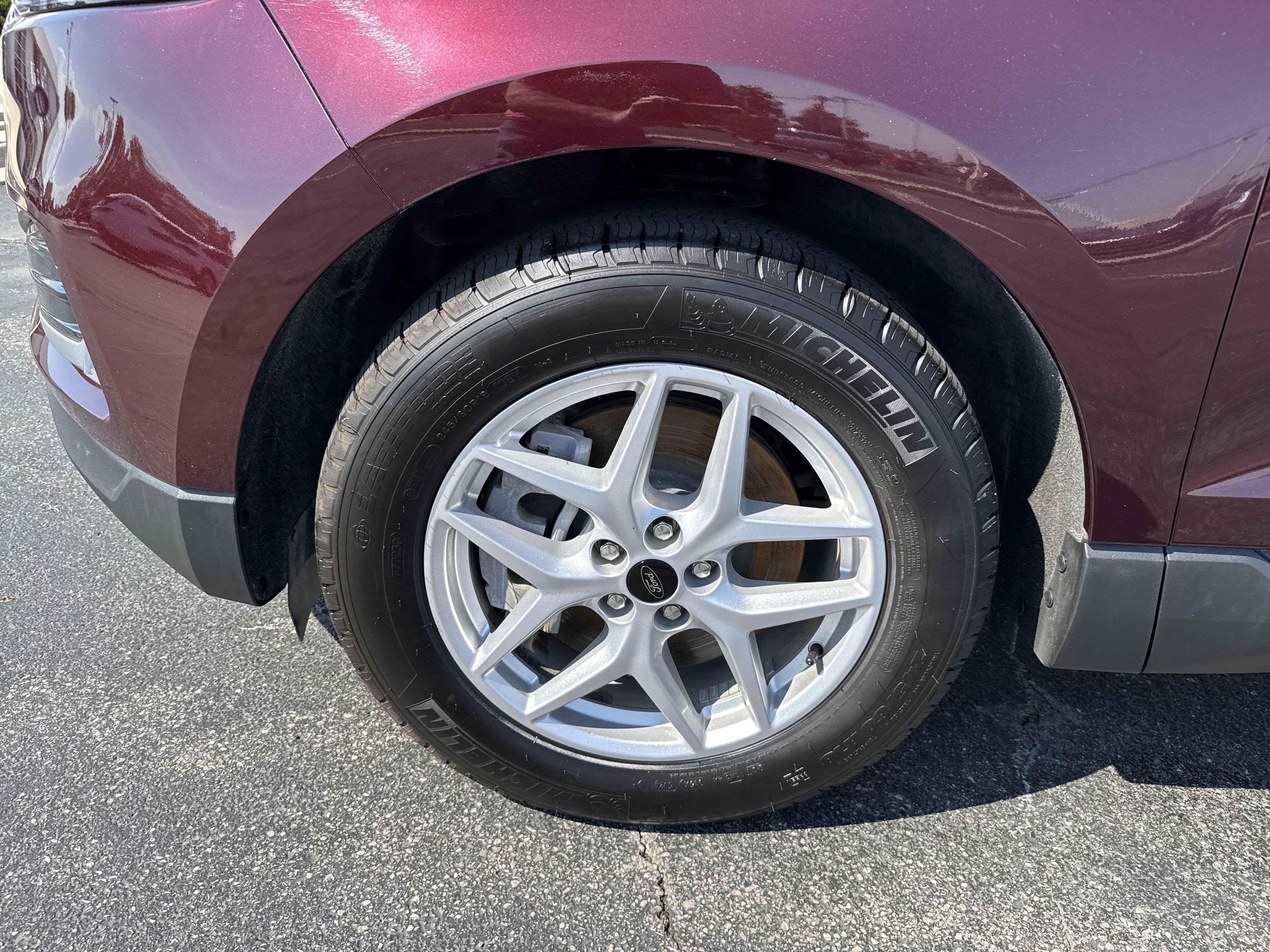 Certified 2023 Ford Edge SEL w/ Convenience Package image 2