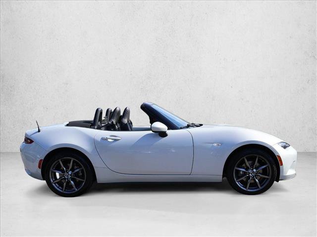 Used 2016 MAZDA MX-5 Miata Grand Touring RWD image 4