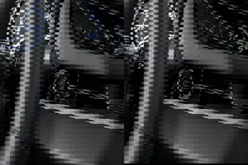 New 2026 Mitsubishi Outlander SE image 21