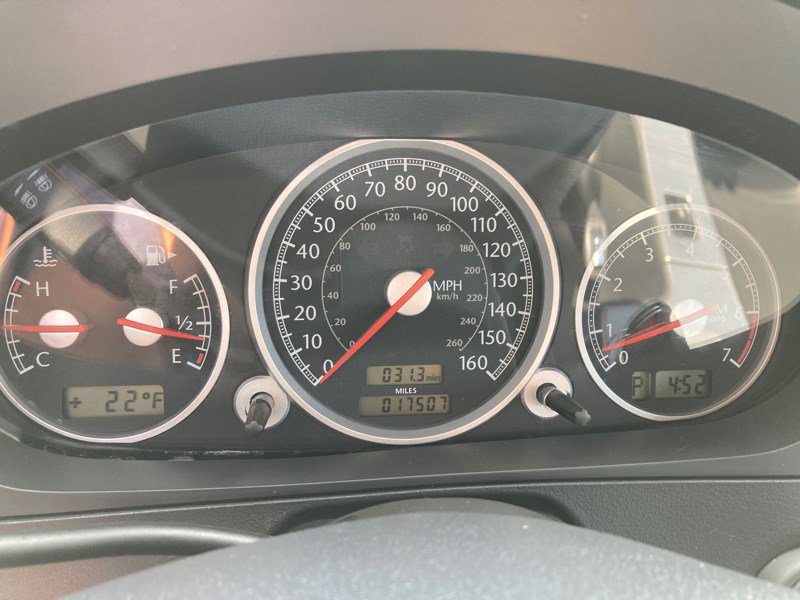 Used 2006 Chrysler Crossfire Limited image 10