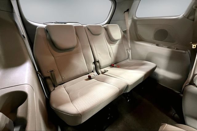 Used 2016 Kia Sedona L FWD image 25