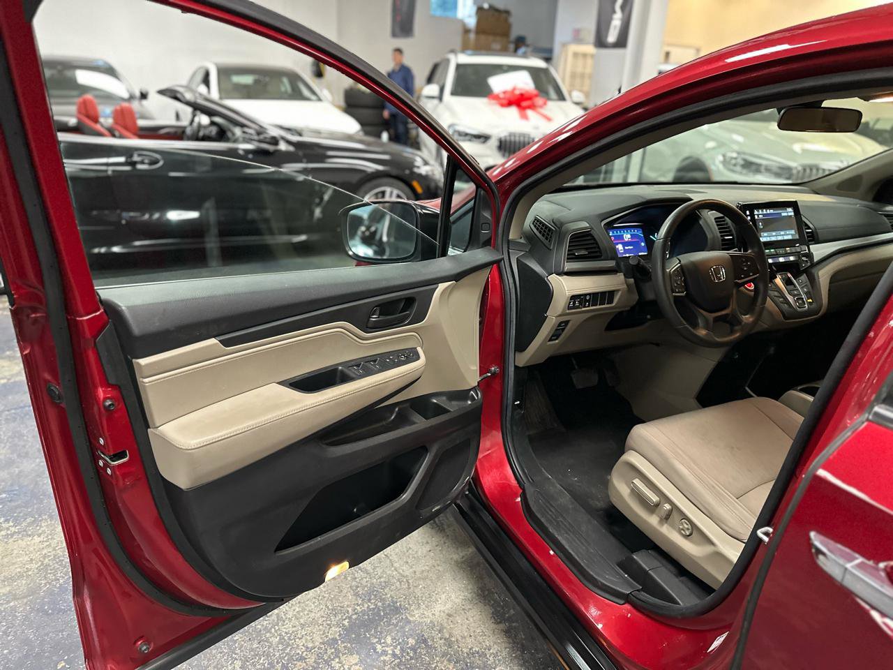 Used 2022 Honda Odyssey EX image 11