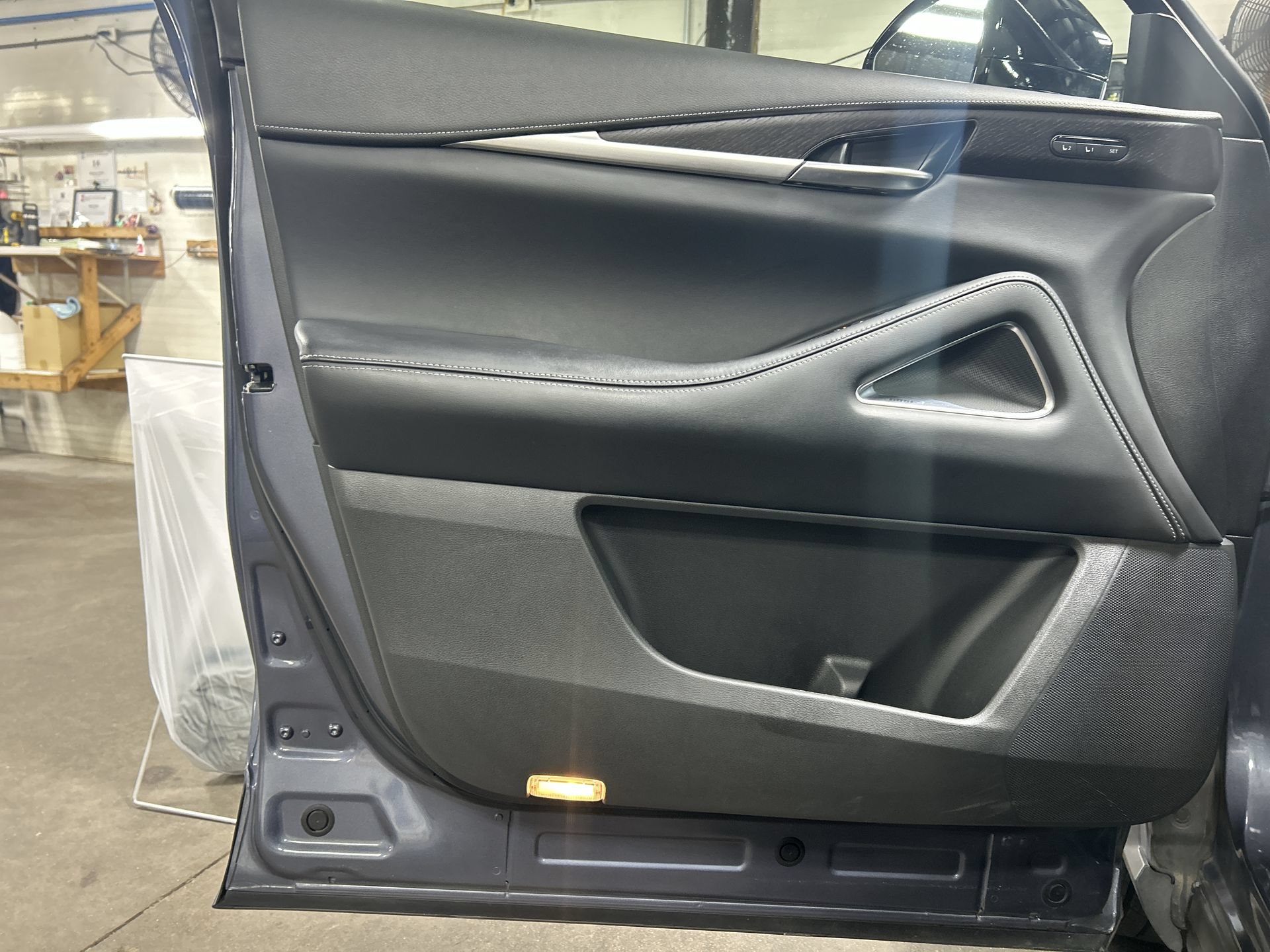 Used 2023 INFINITI QX60 Sensory AWD/4WD image 24