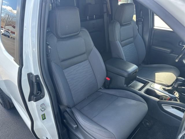 Used 2023 Nissan Frontier SV w/ SV Convenience Package image 15