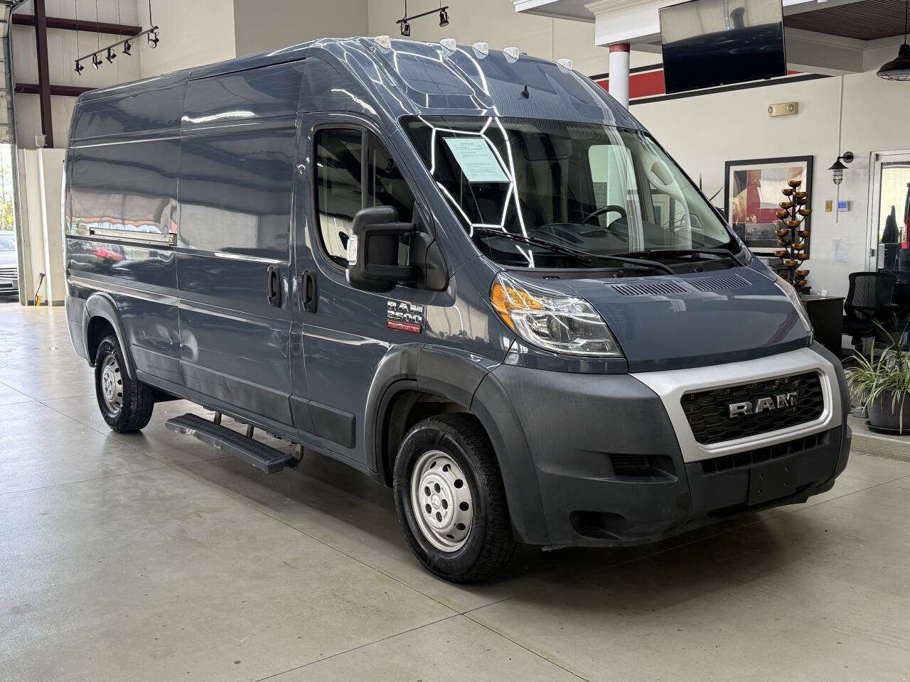 Used 2019 RAM ProMaster 2500 FWD image 2