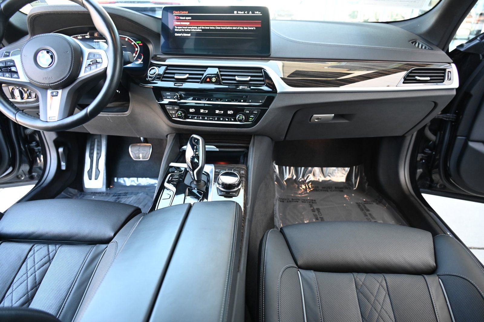 Certified 2022 BMW M550i xDrive w/ Executive Package image 8