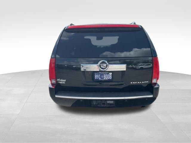 Used 2011 Cadillac Escalade ESV Luxury image 6