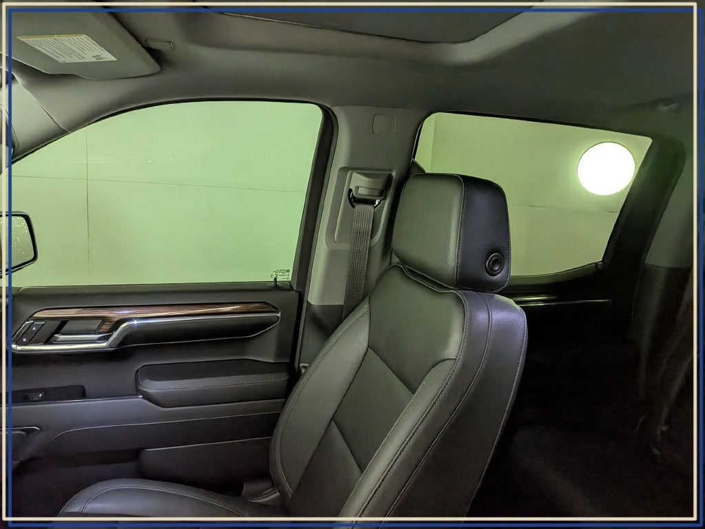 Certified 2024 Chevrolet Silverado 1500 LT Trail Boss w/ LT Trail Boss Premium Package AWD/4WD image 31