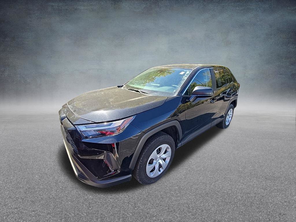 Used 2025 Toyota RAV4 LE AWD/4WD image 3