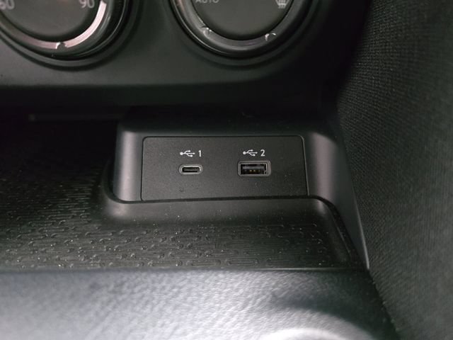 Used 2025 Nissan Z Sport w/ Floor Mat Package RWD image 40