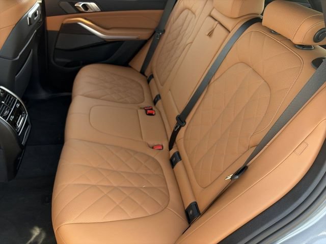 Used 2026 BMW X5 xDrive50e AWD/4WD image 17
