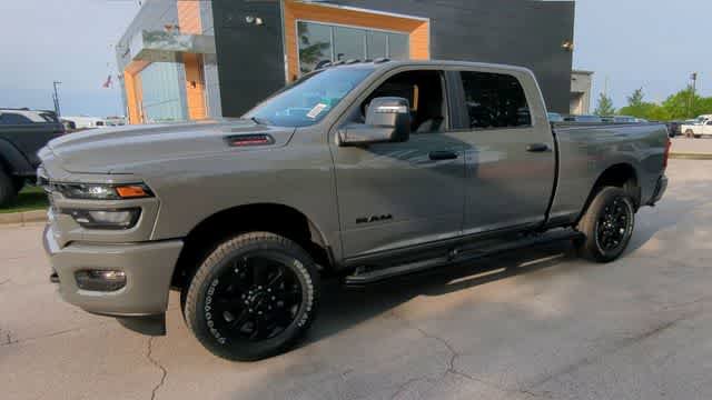 New 2026 RAM 2500 Big Horn AWD/4WD image 4