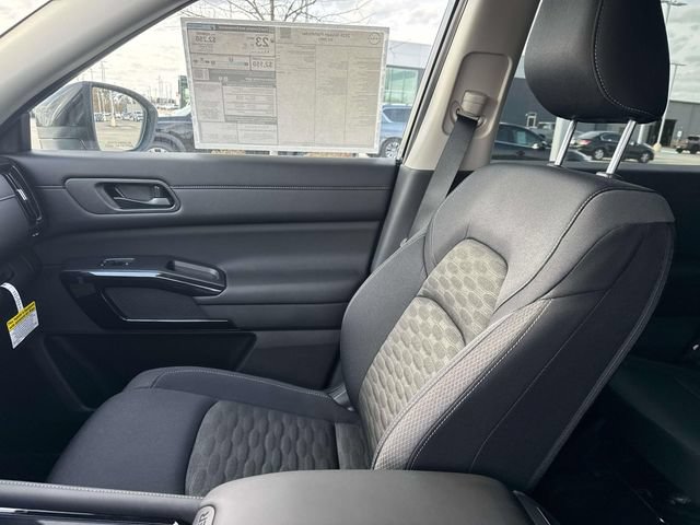 New 2026 Nissan Pathfinder SV FWD image 18