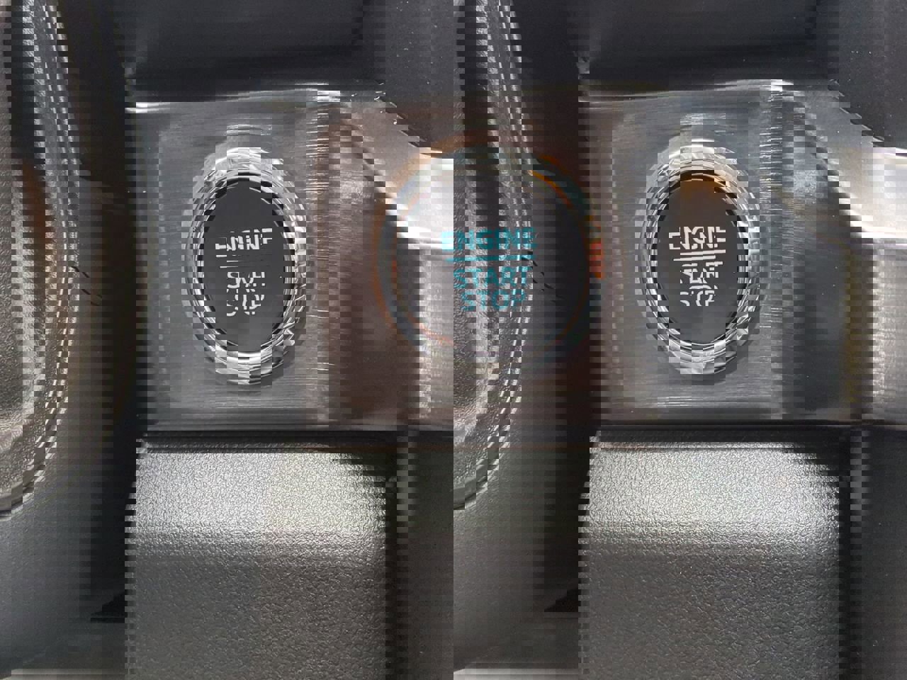 New 2026 Ford F250 Lariat w/ Black Appearance Package image 28