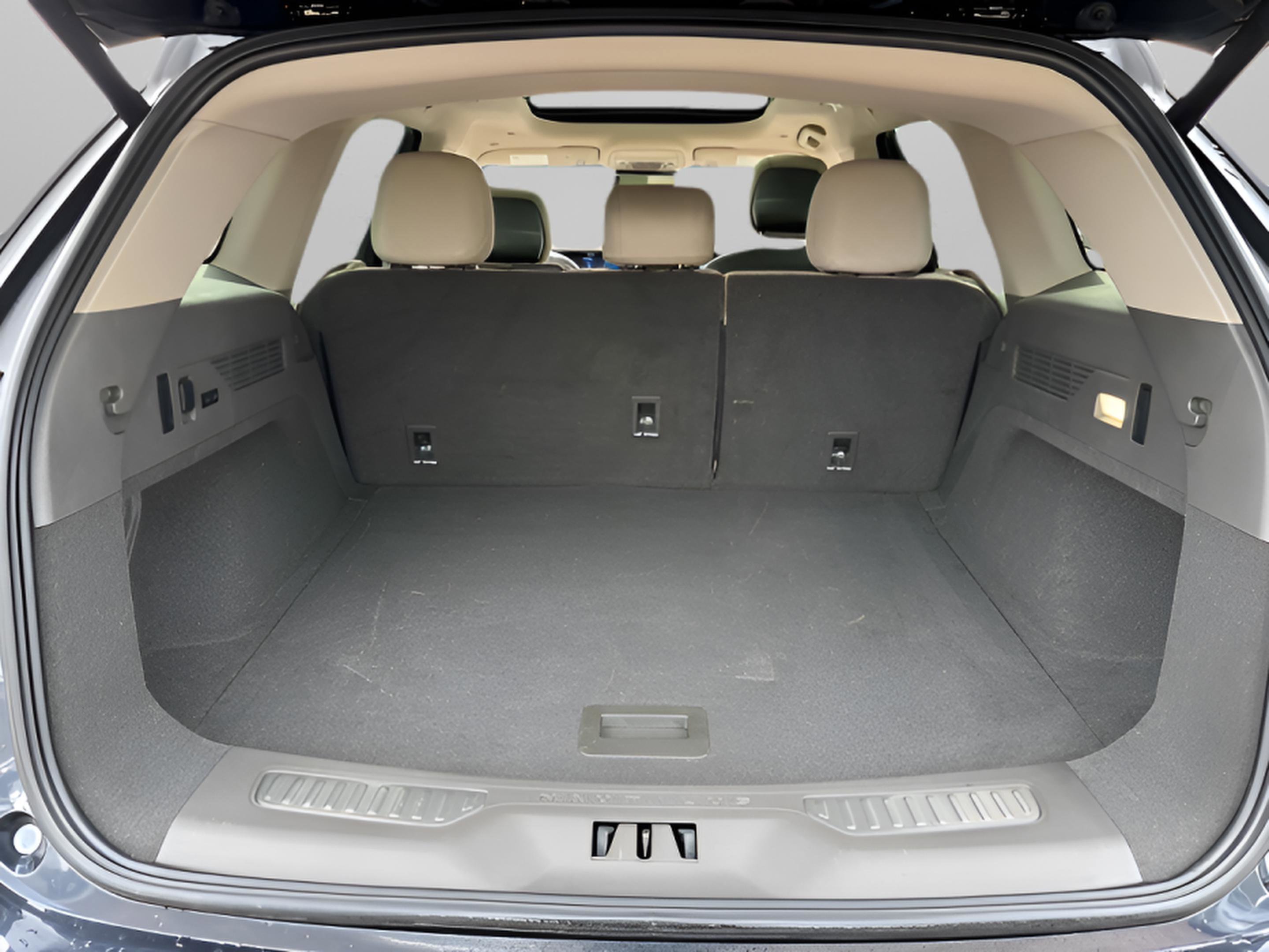 Used 2024 Lincoln Nautilus Premier w/ Equipment Group 102A image 36