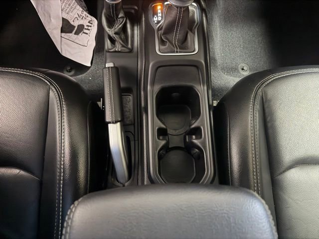 Used 2022 Jeep Wrangler Unlimited Sahara image 31