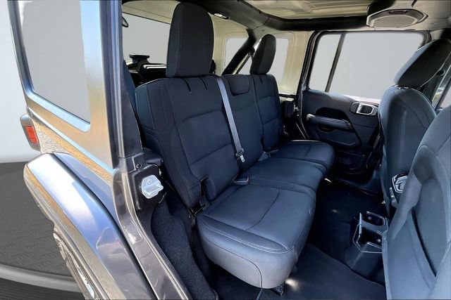 Used 2021 Jeep Wrangler Unlimited Sahara AWD/4WD image 25
