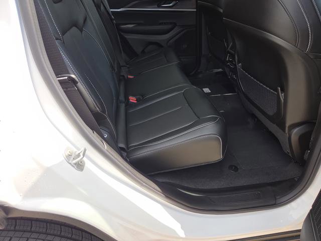 New 2025 Jeep Grand Cherokee Limited w/ Luxury Tech Group II image 36