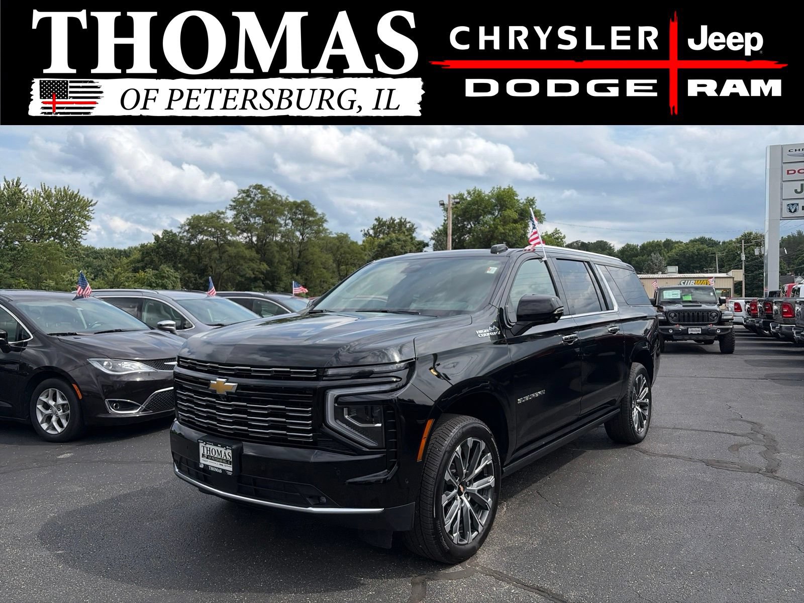 Used 2026 Chevrolet Suburban High Country AWD/4WD image 3
