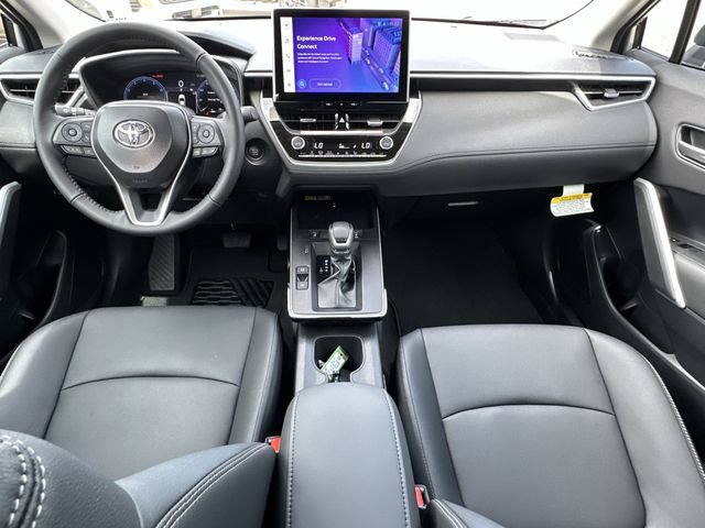 Used 2026 Toyota Corolla Cross XLE FWD image 10