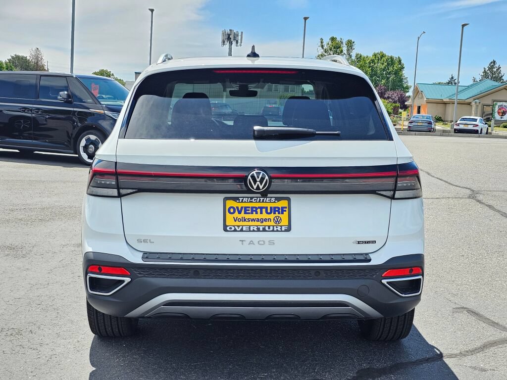 New 2026 Volkswagen Taos SEL AWD/4WD image 5