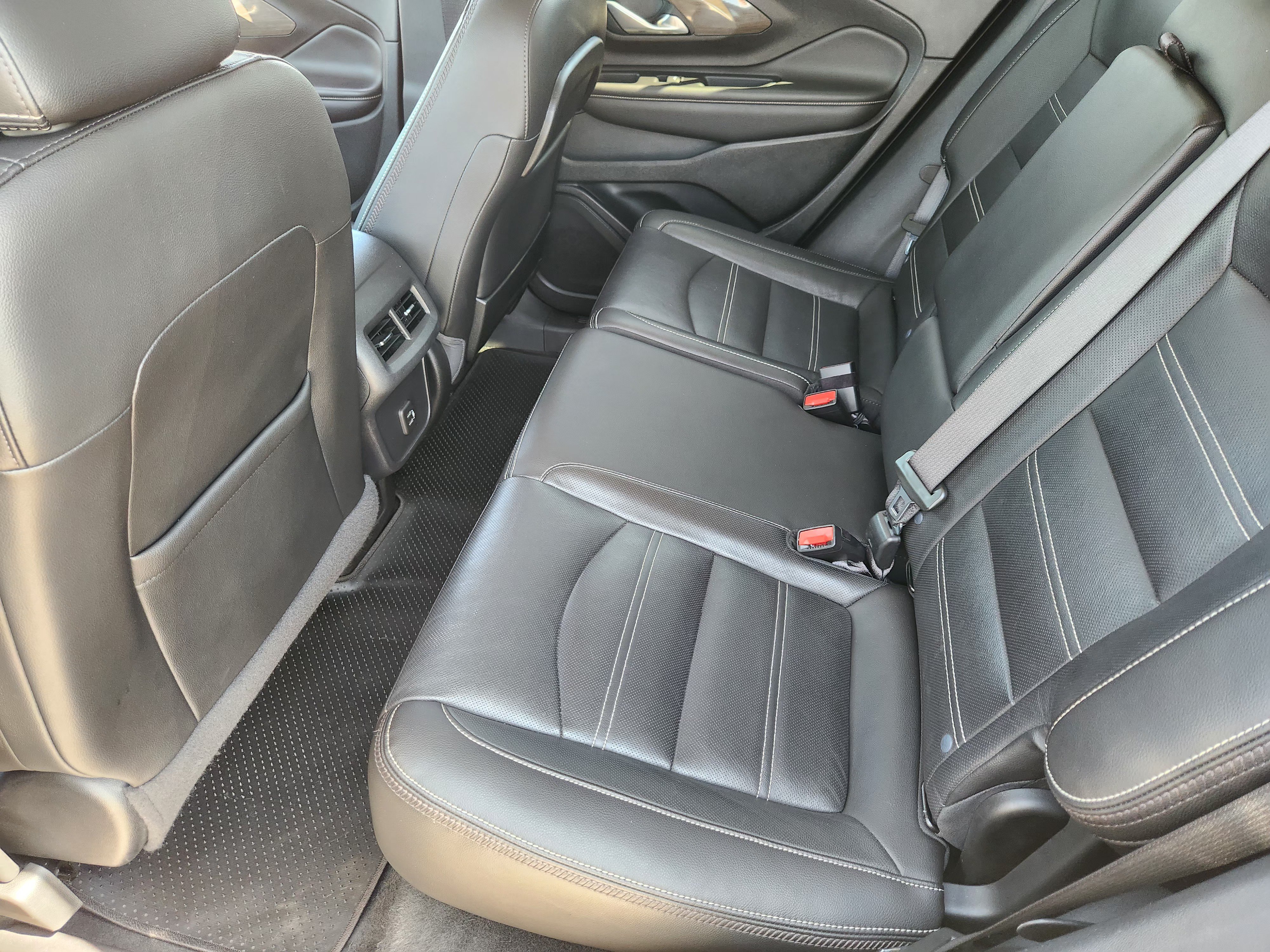 Used 2023 GMC Terrain Denali AWD/4WD image 31