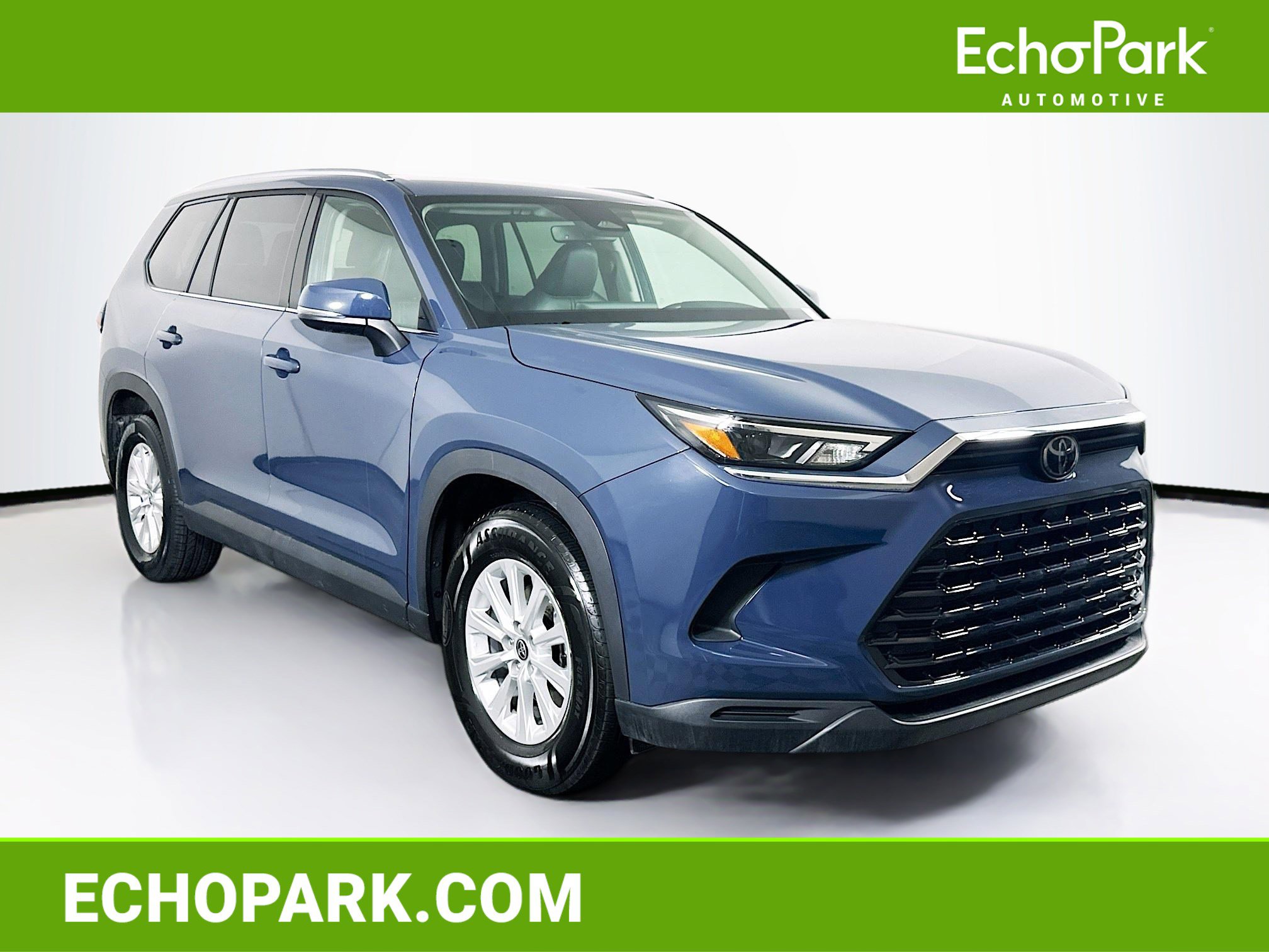 Used 2025 Toyota Grand Highlander XLE image 1