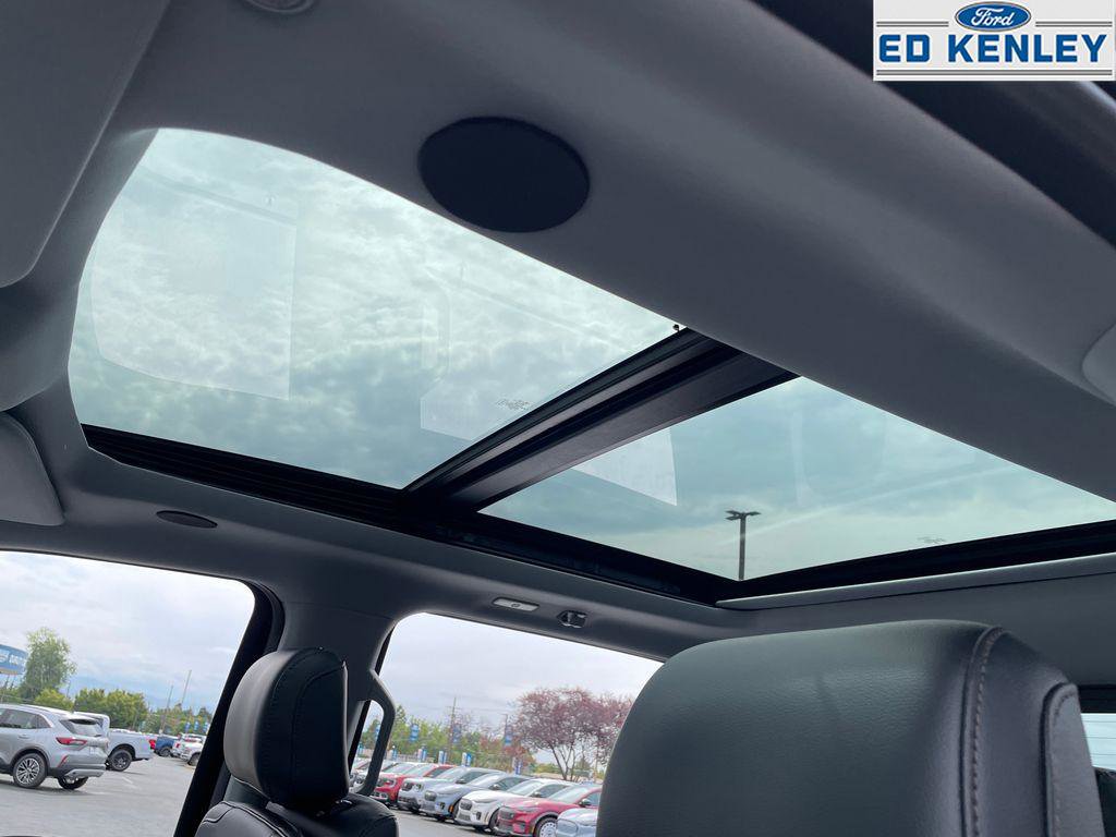 New 2026 Ford F350 Lariat image 5