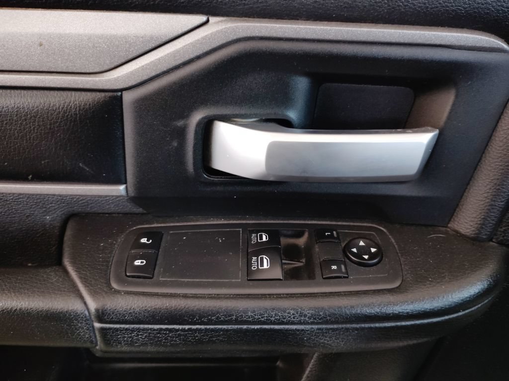 Used 2019 RAM 2500 Tradesman AWD/4WD image 18