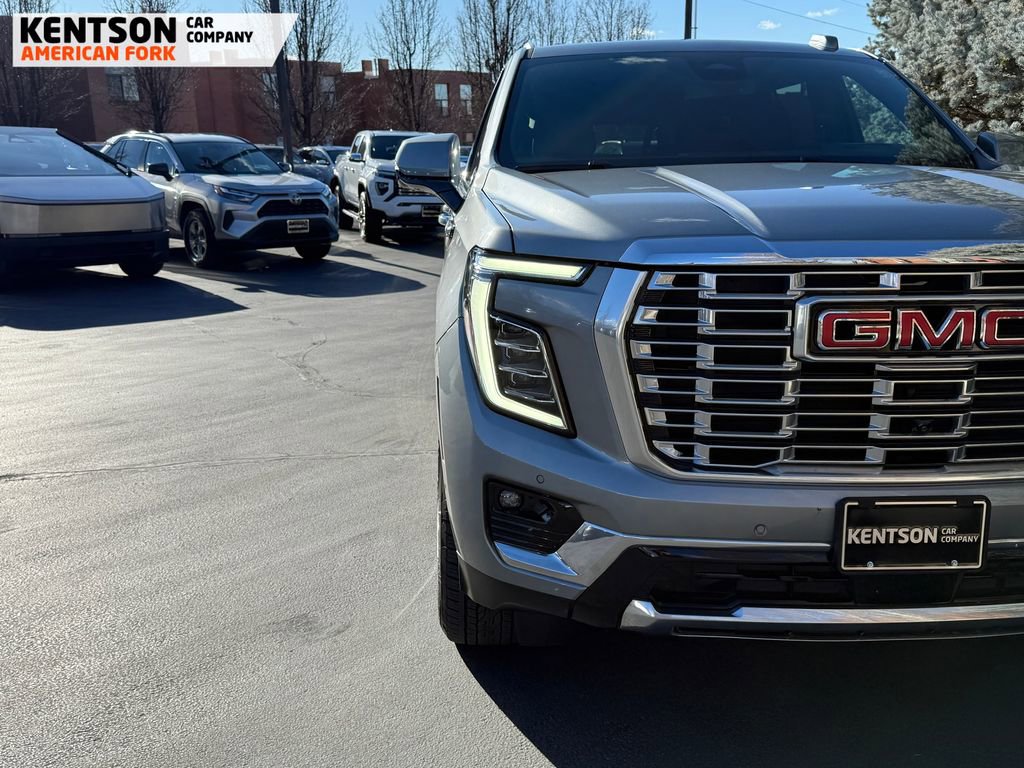 Used 2025 GMC Yukon XL Denali image 13