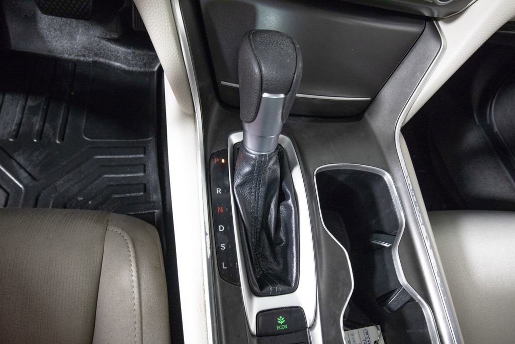 Used 2021 Honda Accord LX image 24