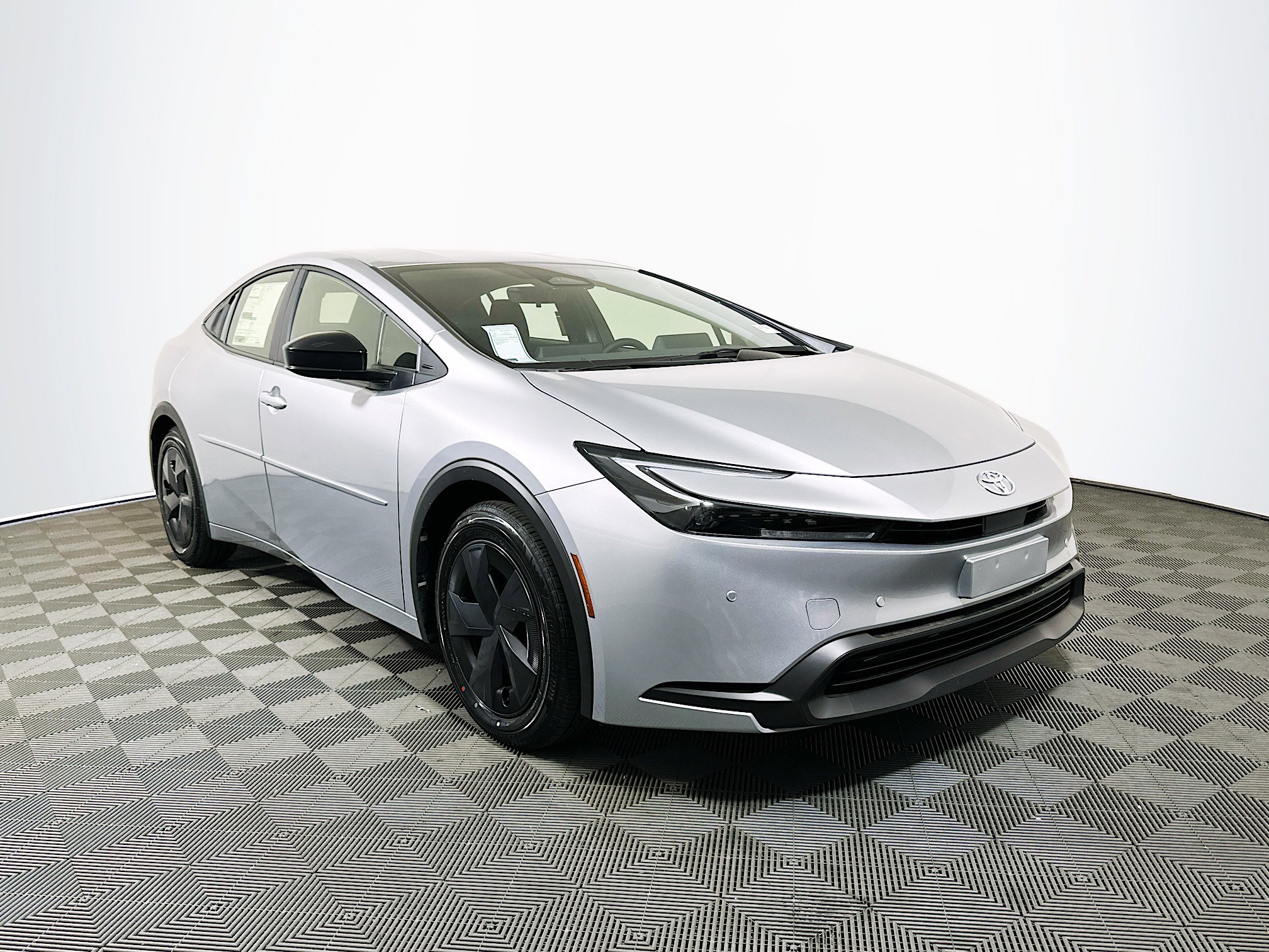 New 2026 Toyota Prius LE image 1