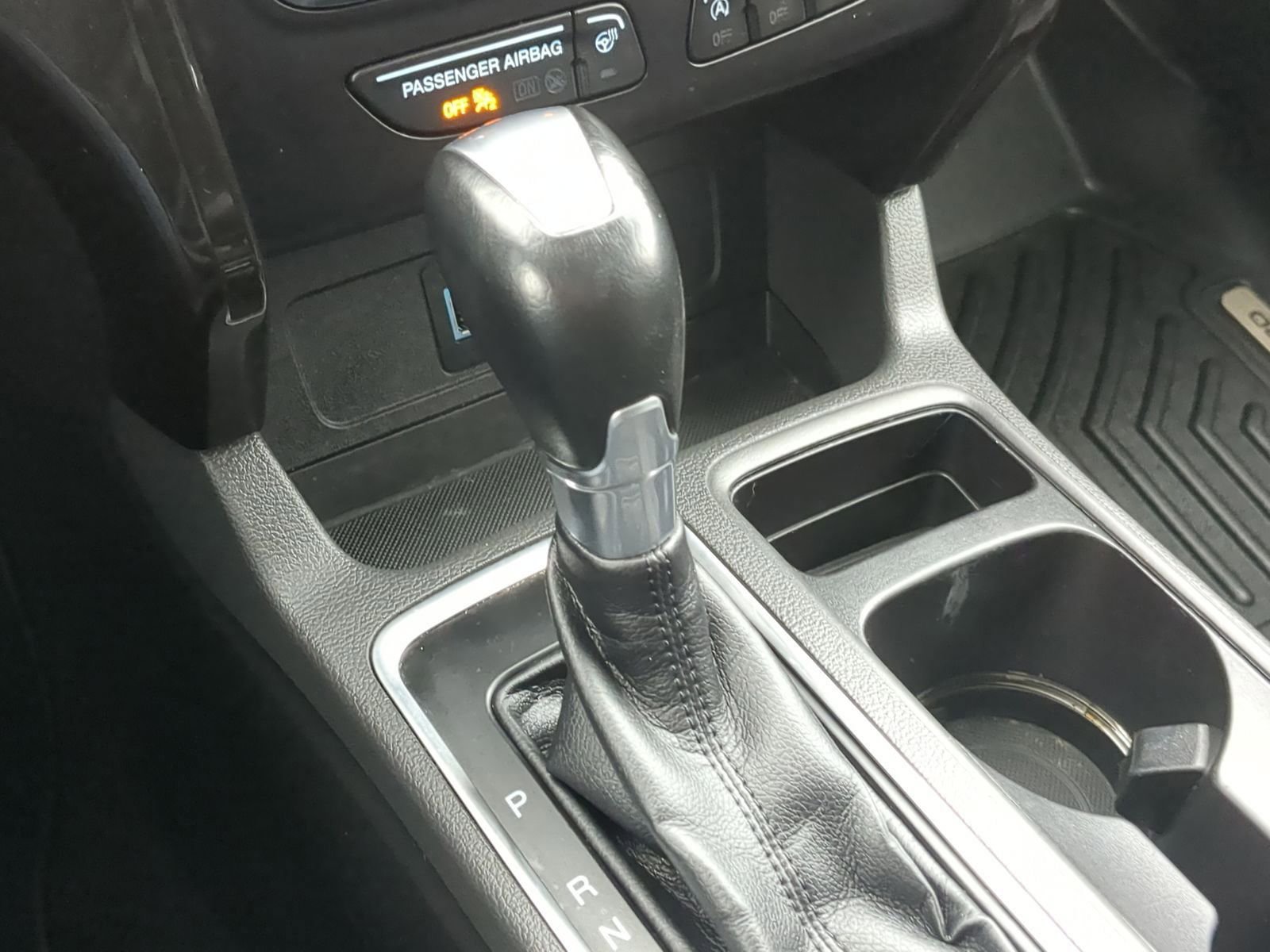 Used 2017 Ford Escape Titanium w/ Canadian Touring Package image 36