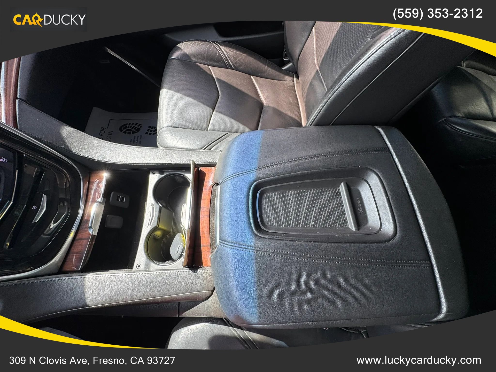 Used 2015 Cadillac Escalade Premium image 16