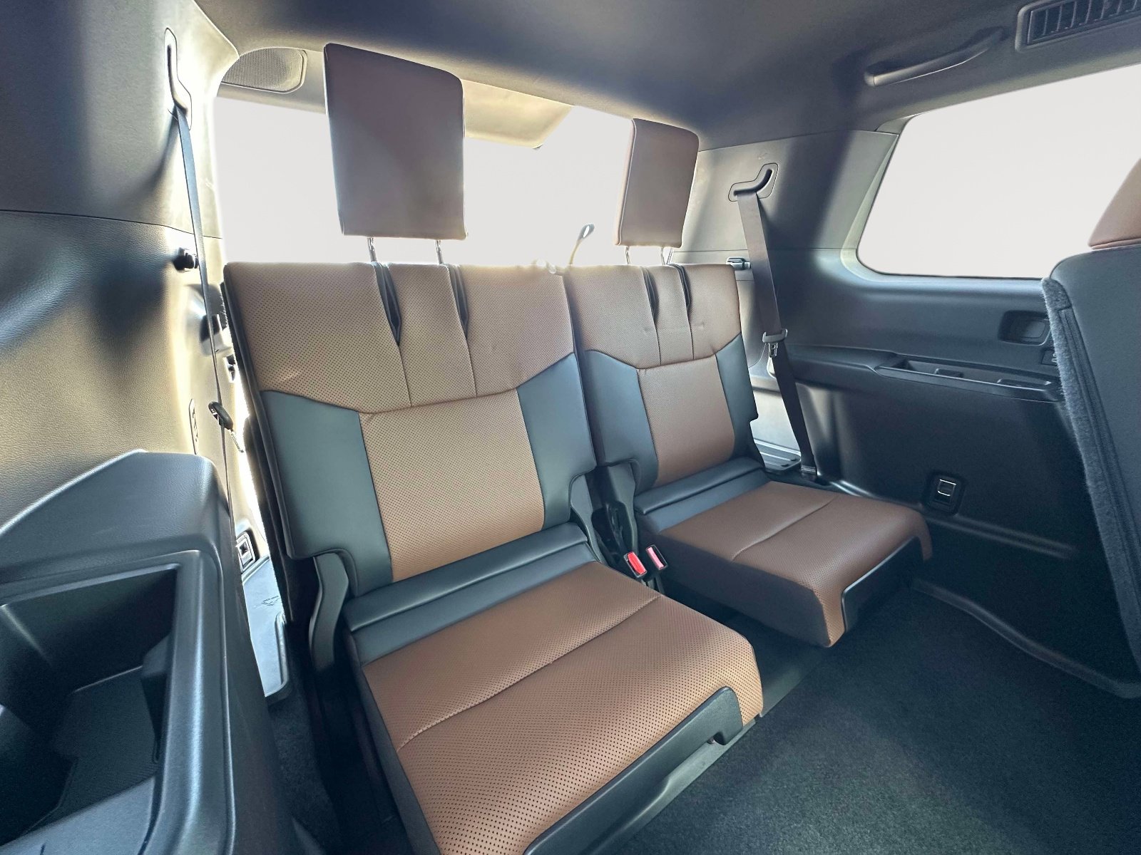 Used 2025 Lexus GX 550 image 34