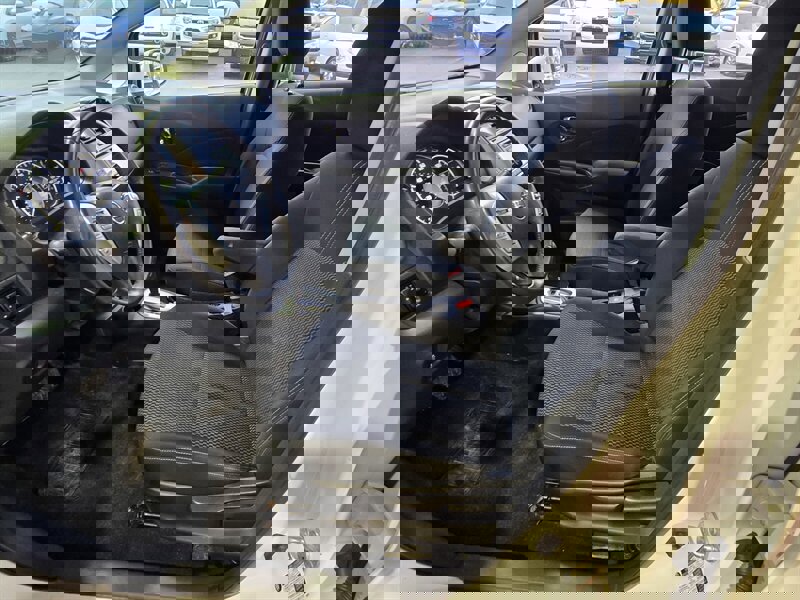 Used 2016 Nissan Versa Note SV image 10